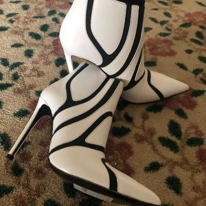 Balenciaga botties